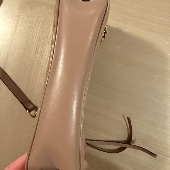 Gucci GG Marmont Small Camera Bag – Pale Pink / Taupe Quilted Leather - Picture 5 of 13